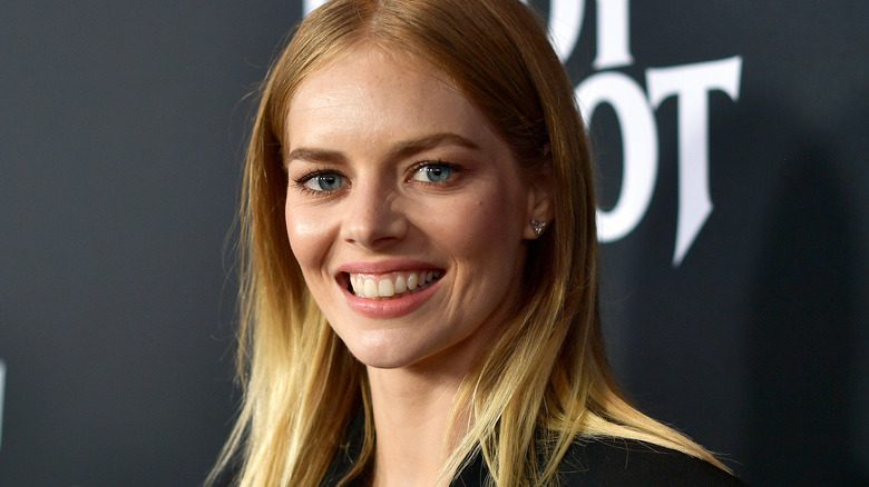 samara weaving teeth